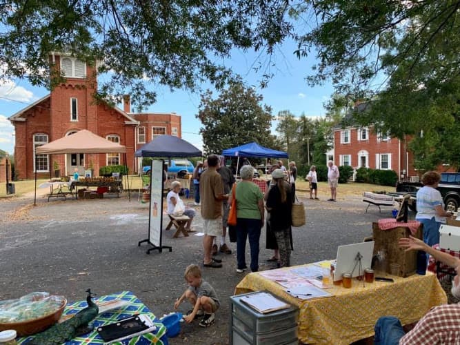 2nd Street Farmers' Market