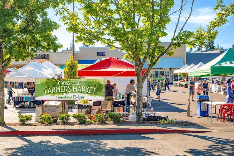 Crossroads Bellevue Farmers Market