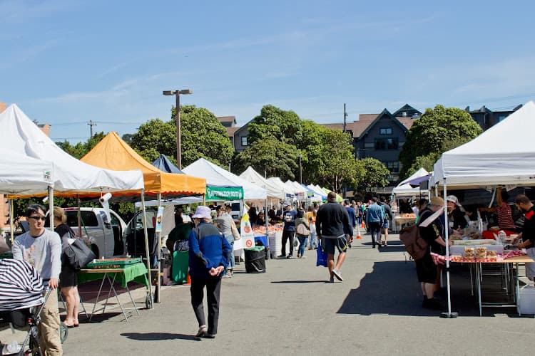 Parnassus Certified Farmers' Market @ UCSF