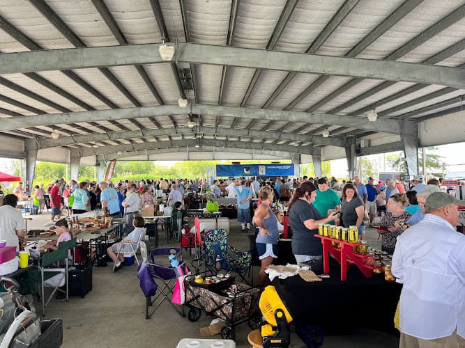 Delcambre Seafood and Farmers Market