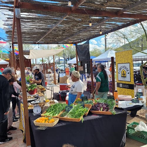 Downtown Farmers Market Arts & Crafts Mercado