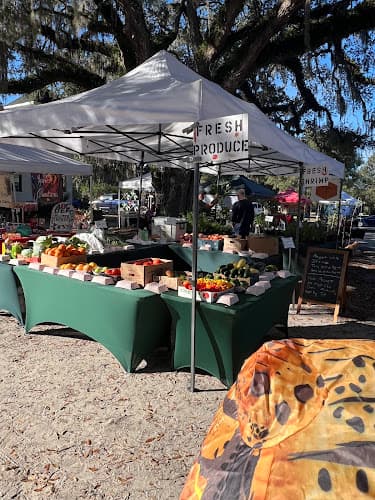 The Farmers Market at Midway
