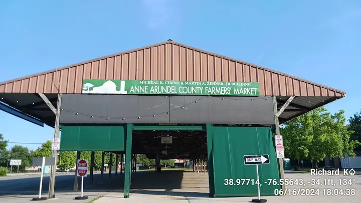 Anne Arundel County Farmers' Market (Riva)