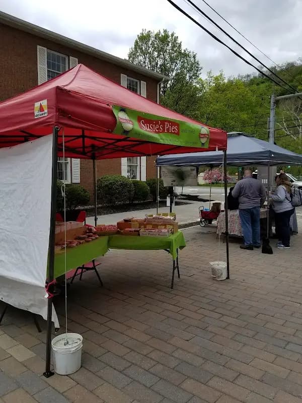 Berkeley Springs Farmers Market photo 2