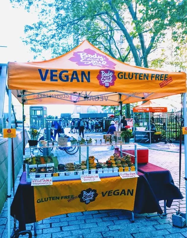 Bowling Green Greenmarket photo 2