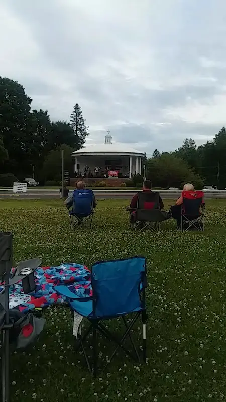 Brookfield Farmers Market
