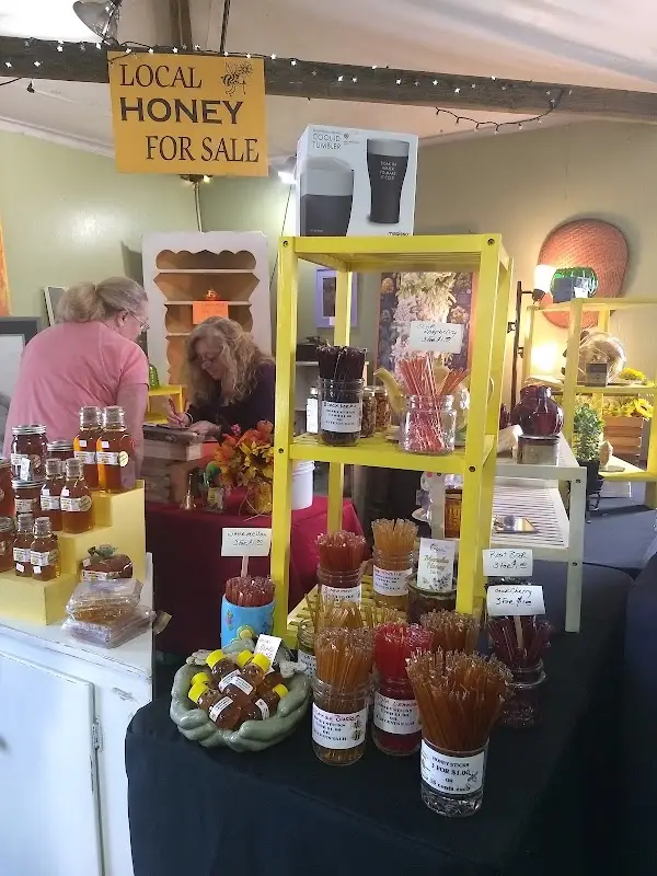 Brookings Harbor Farmers and Artisans Market photo 2