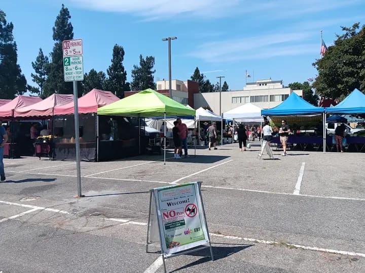 Burbank Certified Farmers' Market photo 2