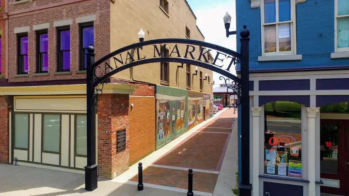 Canal Market District