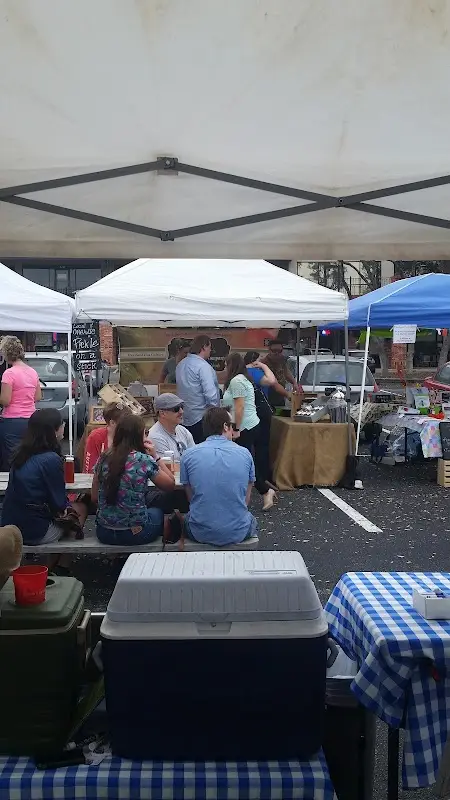 Castle Hills Farm To Market