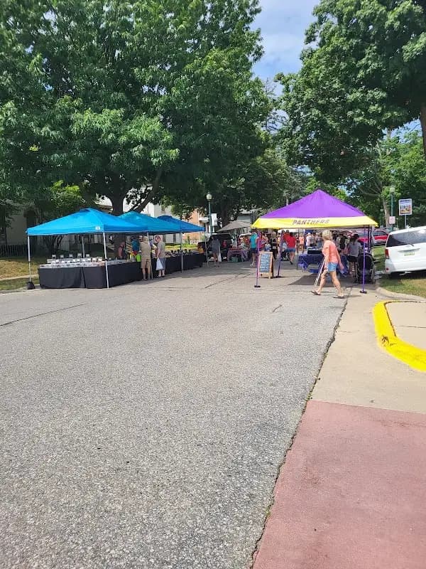 College Hill Farmers Market