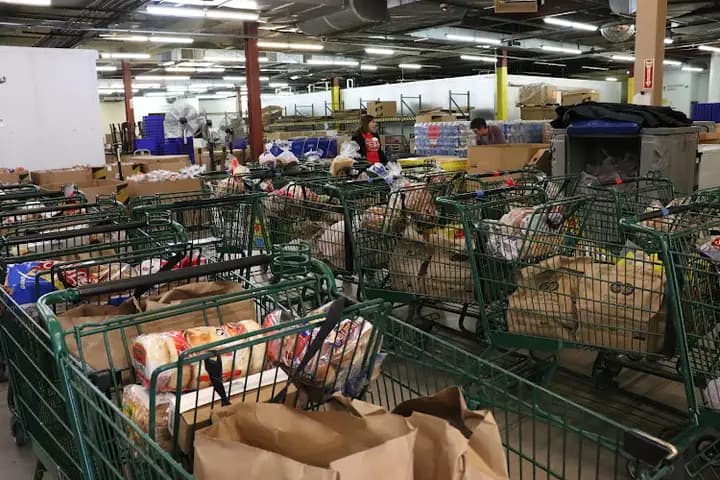 Community Food Bank Farm Stand