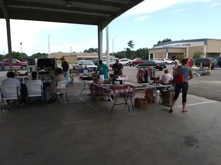 D'Iberville Farmers Market photo 2