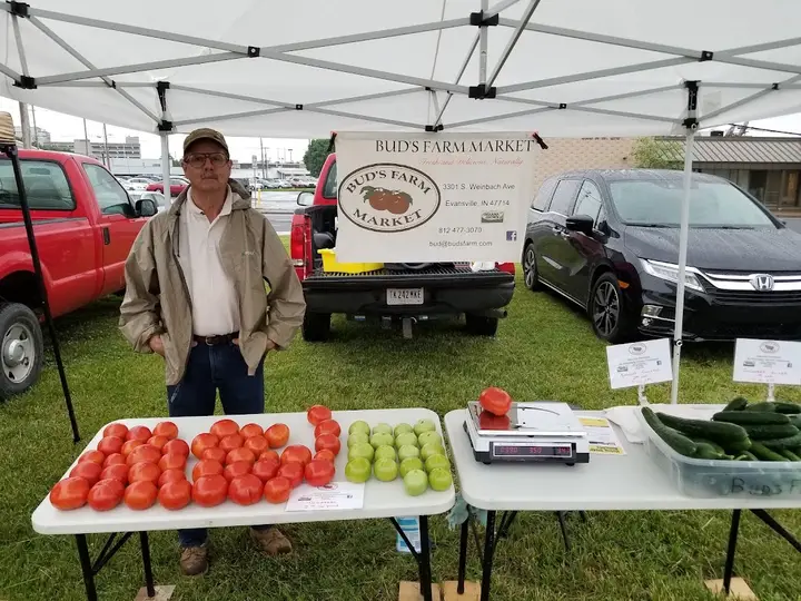 DOWNTOWN EVANSVILLE FARMERS MARKET photo 2