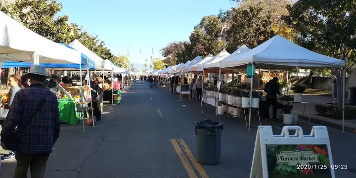 Downtown Farmers Market at Riverside
