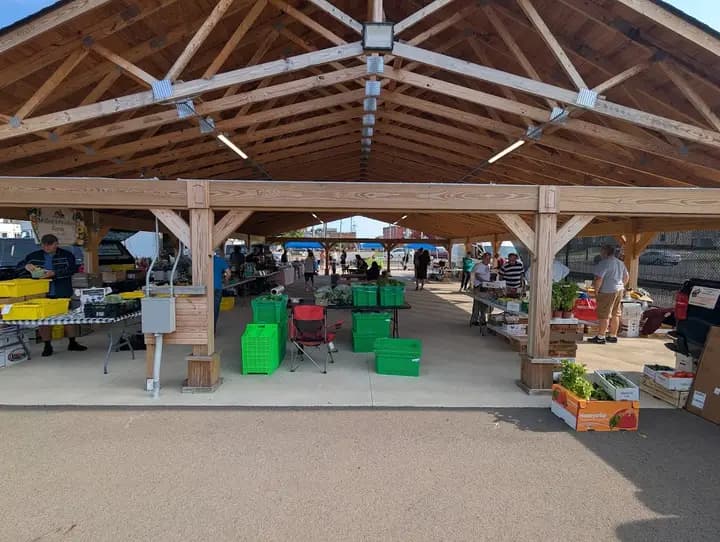 Downtown Sharon Farmers Market