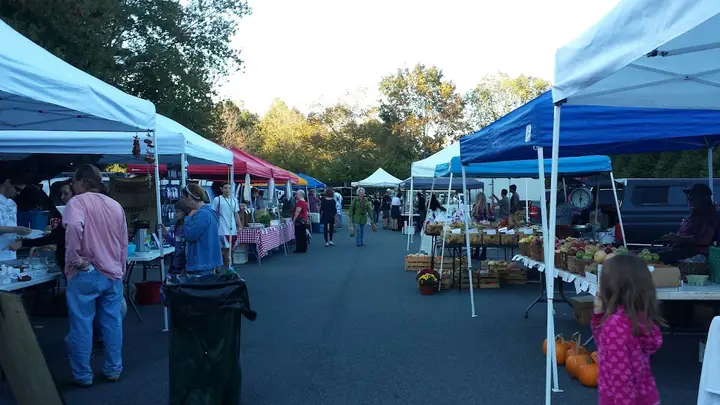 Forest Lakes Farmers Market photo 2