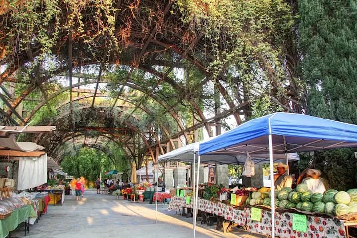 Fresno Pavilion Saturday Farmers Market