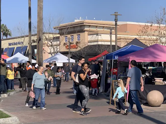 Fresno Riverpark Tuesday Farmers Market