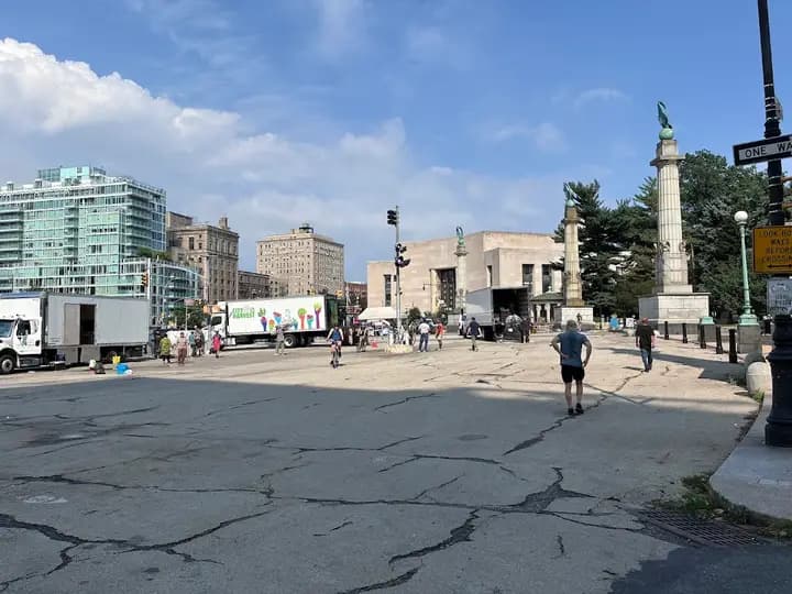 Grand Army Plaza Greenmarket photo 2