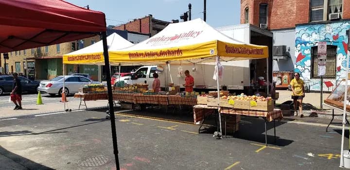 H Street NE FRESHFARM Market