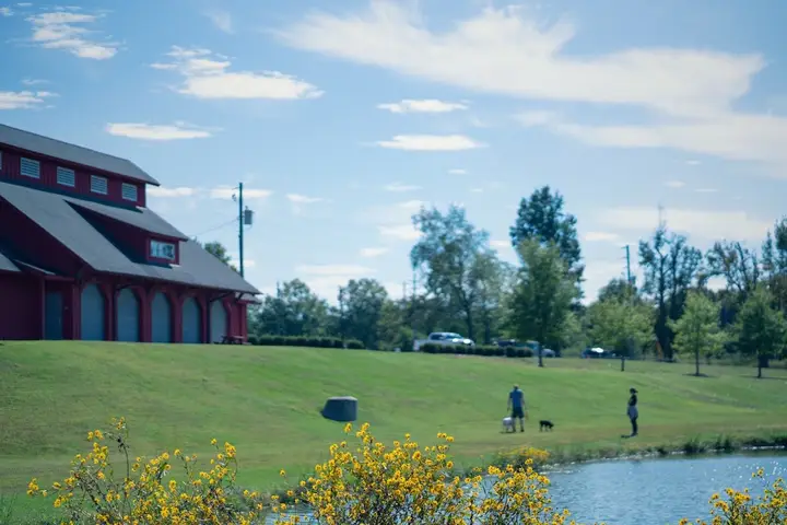 HERITAGE PARK MARKET
