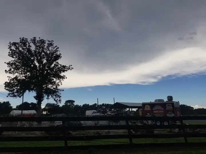 hubbs farm & garden center