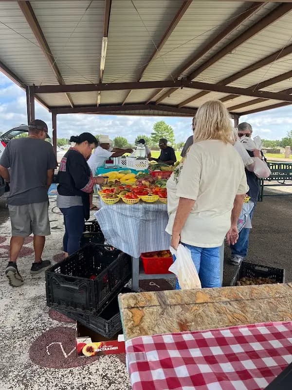 Hugo Farmers Market photo 2