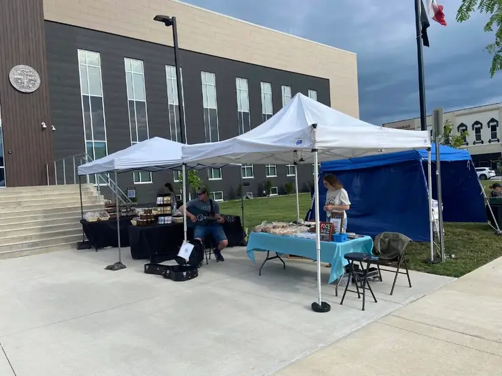 Indianola Farmers Market photo 2