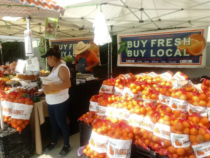 L.A. Central Avenue Farmers Market photo 2