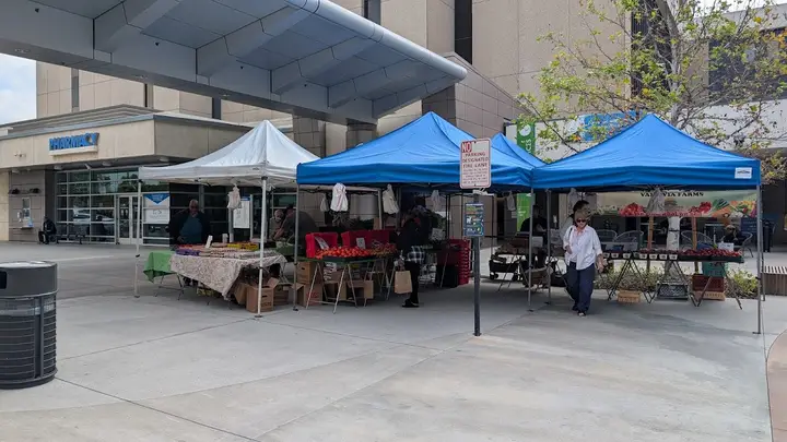La Cienega Farmers' Market