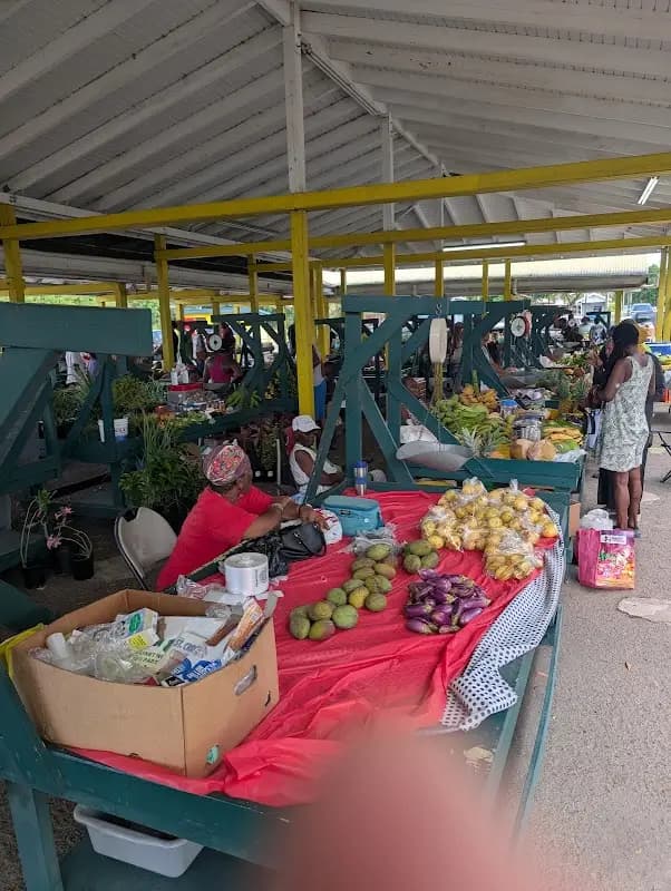 La Reine Farmers Market photo 2