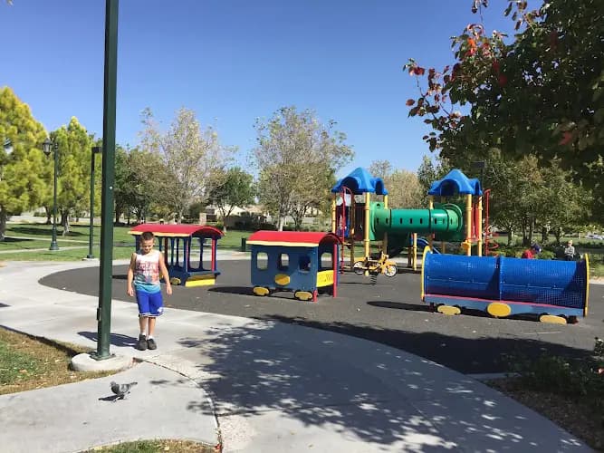 Las Vegas Farmers Market - Gardens Park