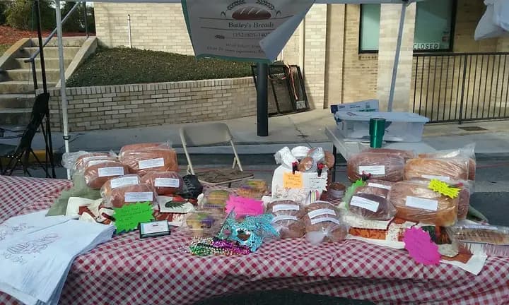 Leesburg Saturday Morning Market photo 2