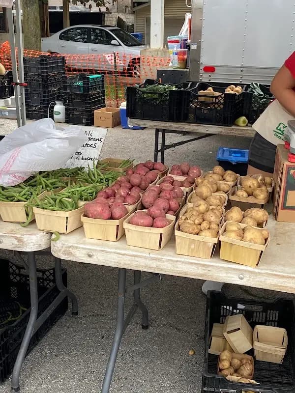 Lincoln Square Chicago Farmers Market