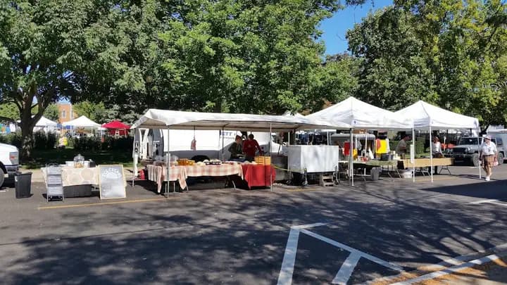 MainStreet Libertyville Farmers Market photo 2