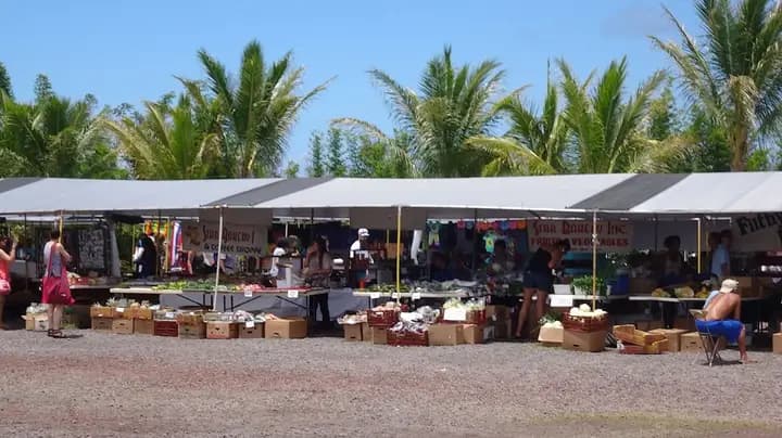 Maku'u Farmers Market