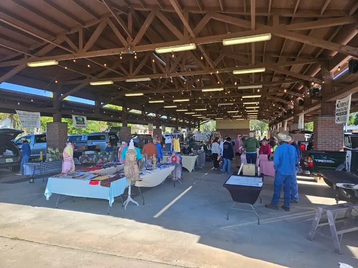 Marianna Farmers Market photo 2