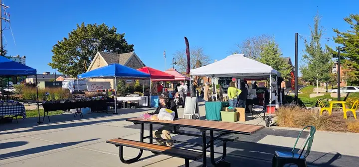 Menomonee Falls Sunday Farmers Market photo 2