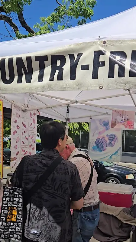 Milwaukie Sunday Farmers Market photo 2