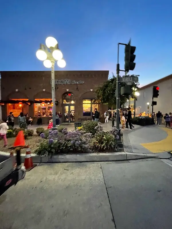 Monrovia Farmers Market