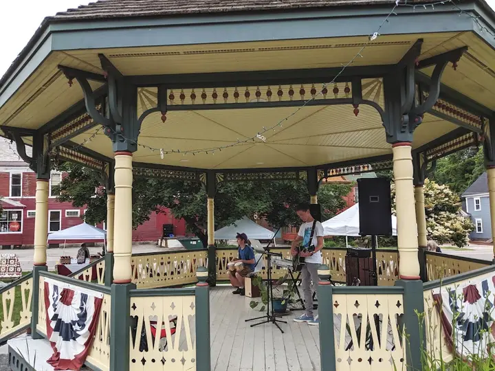New Boston Farmers' Market