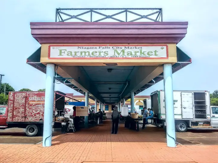 Niagara Falls City Market