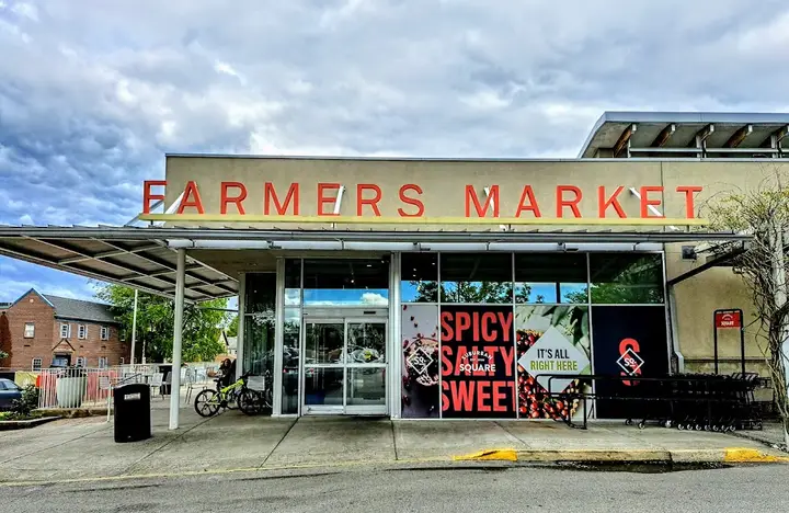 Oakmont Farmers Market photo 2