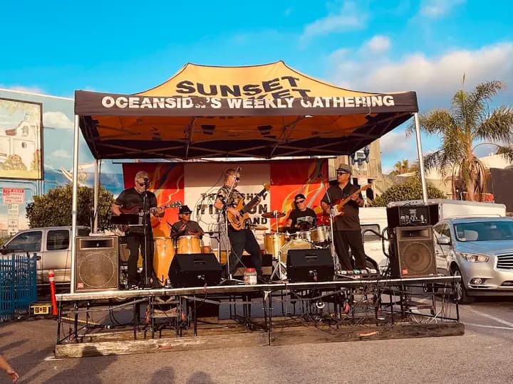 Oceanside Sunset Market