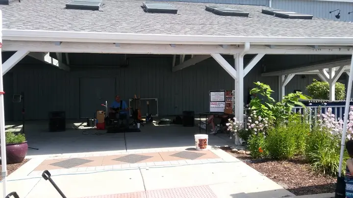 Olde Schaumburg Centre Farmers Market