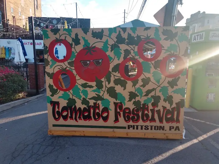 Pittston City Farmers Market photo 2