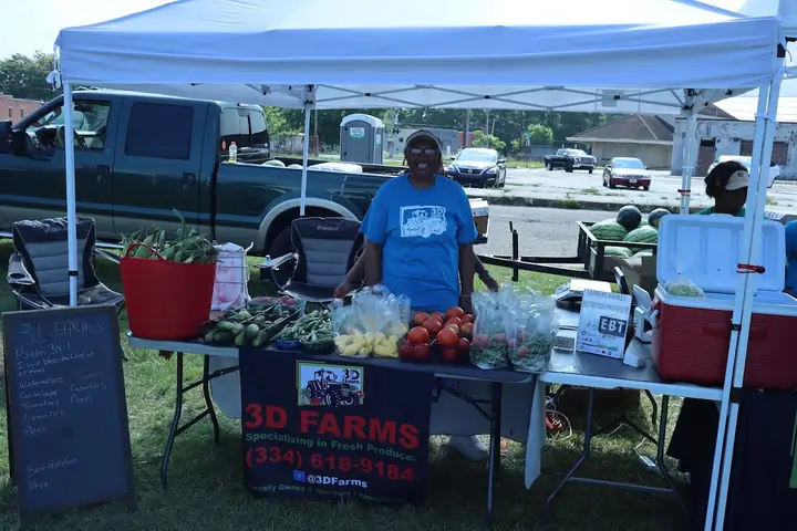 Poplar Head Farmers Market photo 2