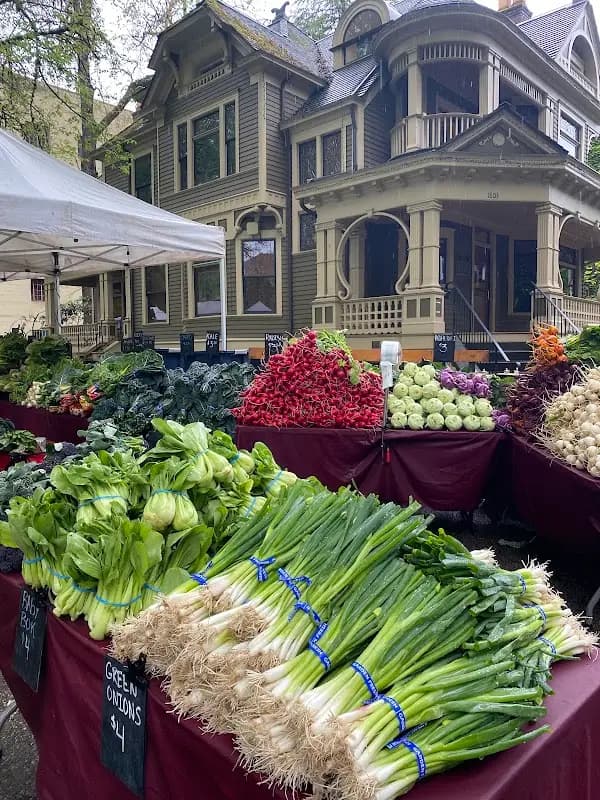 Portland Farmers Market Saturdays at PSU