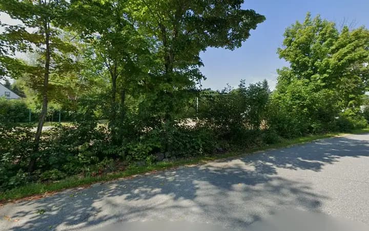 Rindge Farmers and Crafters market
